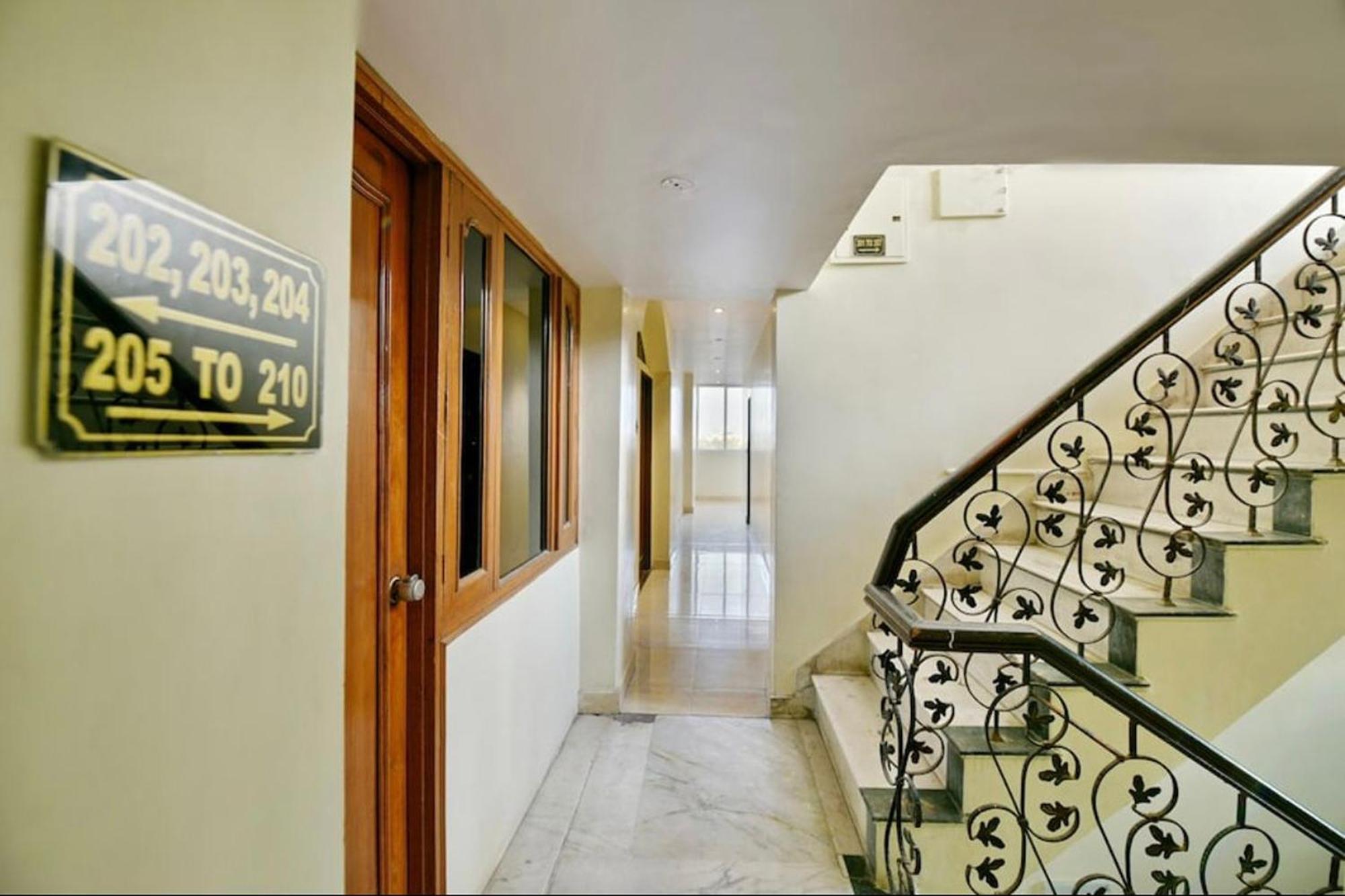 Hotel Rang Mahal Near Jaipur International Airport Eksteriør billede