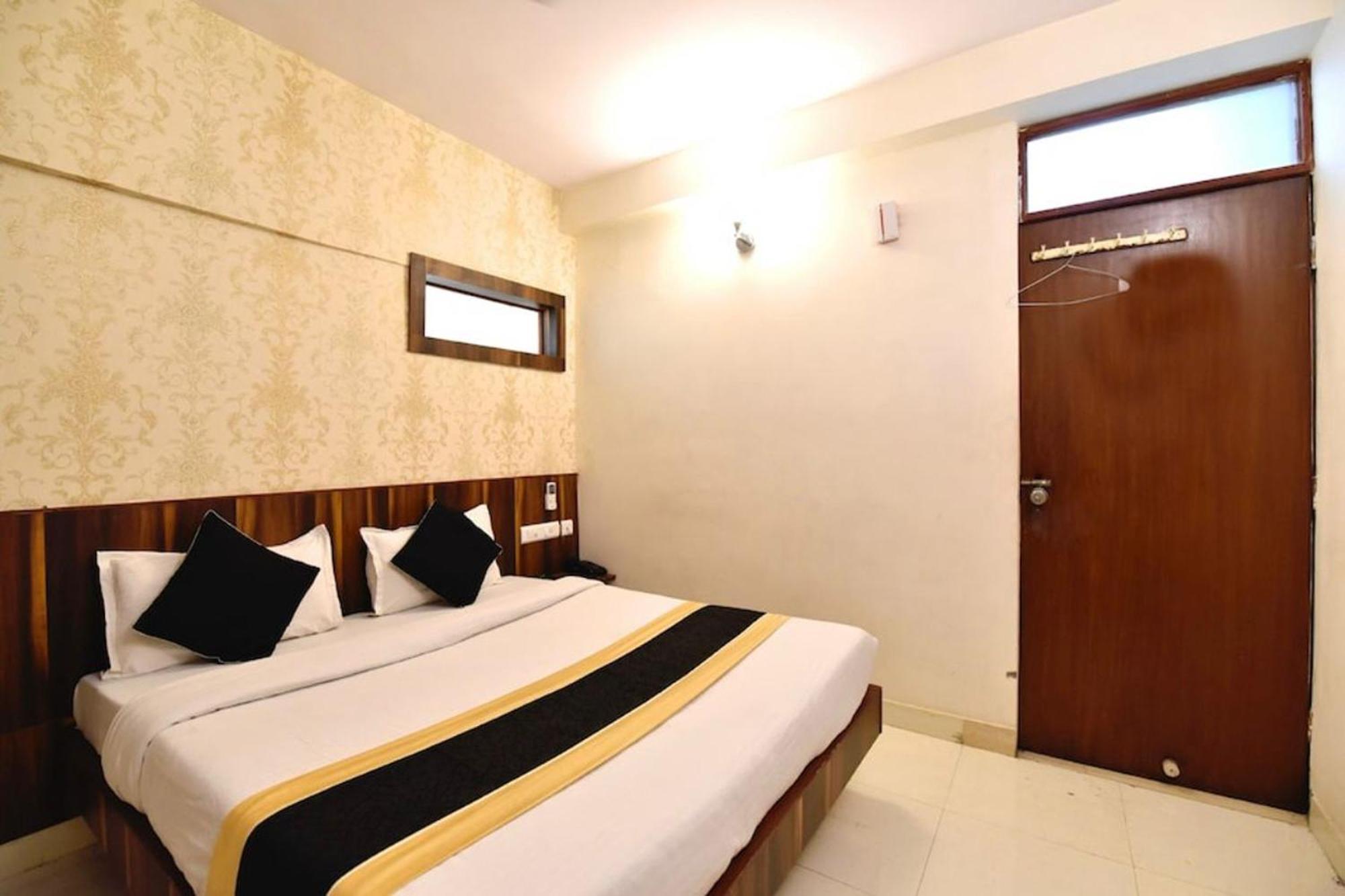 Hotel Rang Mahal Near Jaipur International Airport Eksteriør billede