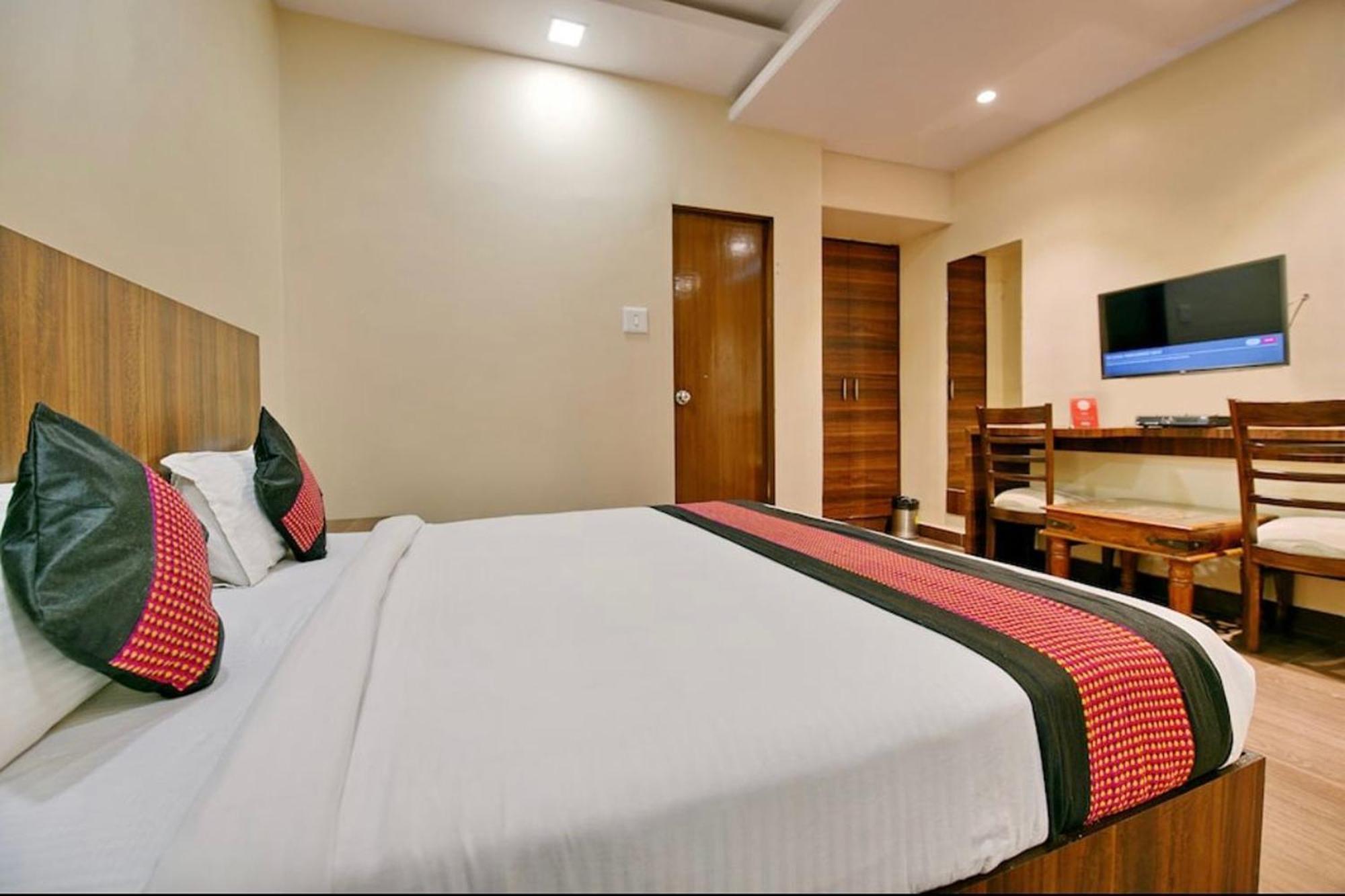 Hotel Rang Mahal Near Jaipur International Airport Eksteriør billede