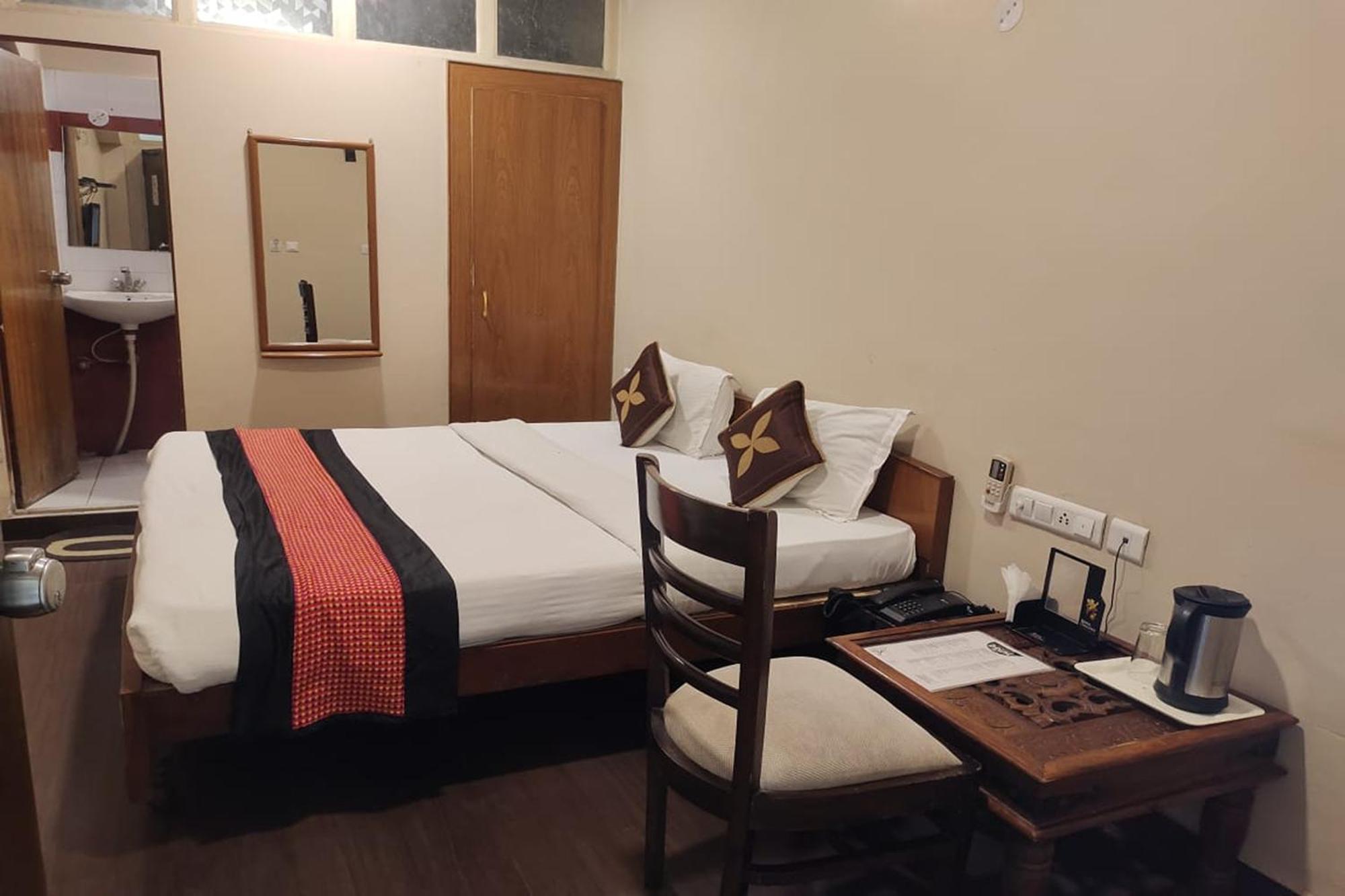 Hotel Rang Mahal Near Jaipur International Airport Eksteriør billede
