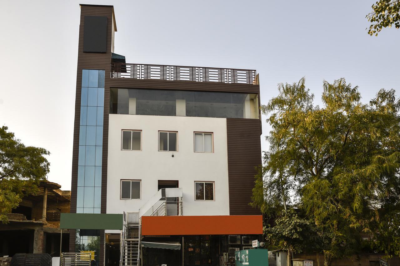 Hotel Rang Mahal Near Jaipur International Airport Eksteriør billede
