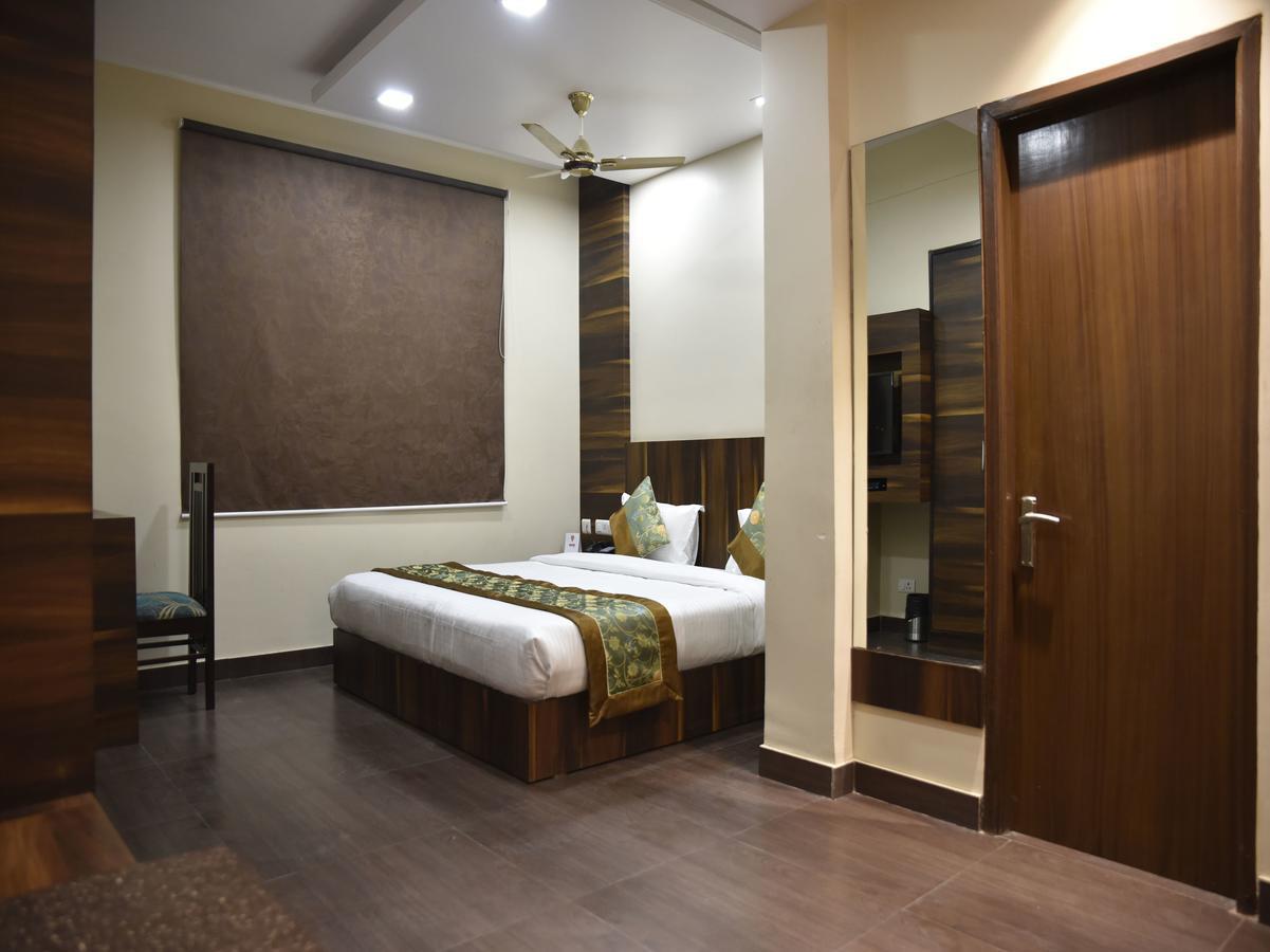 Hotel Rang Mahal Near Jaipur International Airport Eksteriør billede