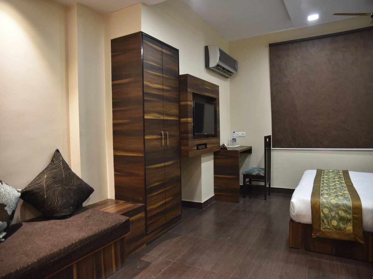 Hotel Rang Mahal Near Jaipur International Airport Eksteriør billede