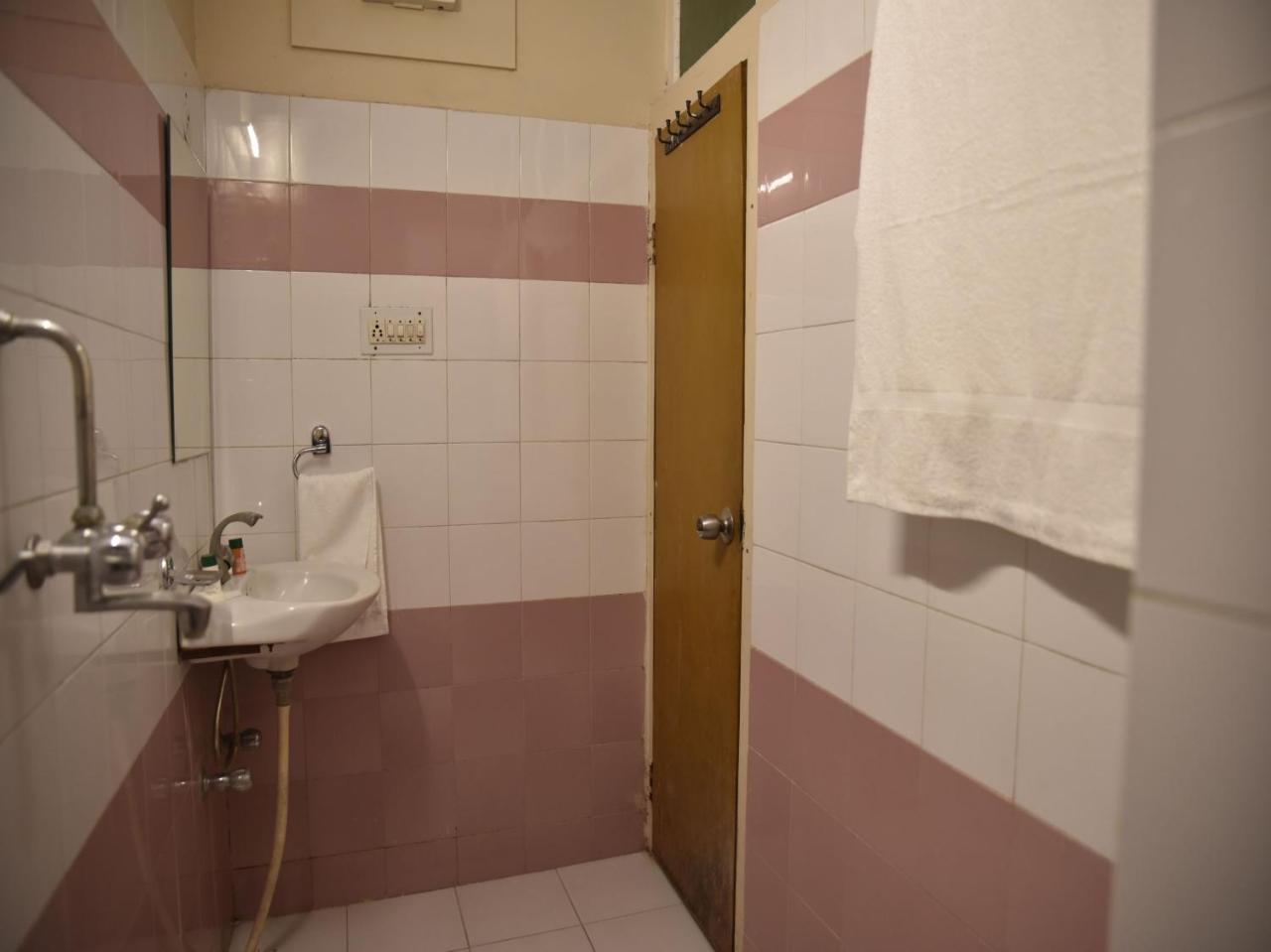 Hotel Rang Mahal Near Jaipur International Airport Eksteriør billede